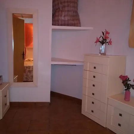 Country house Chozos De La Roca