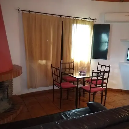 Country house Chozos De La Roca *